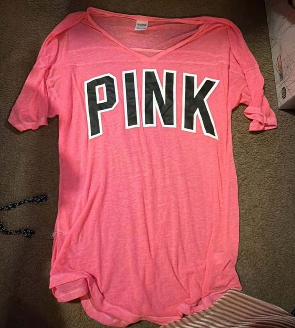 PINK Victoria's Secret Boyfriend V-Neck Jersey Tee Size S Pink